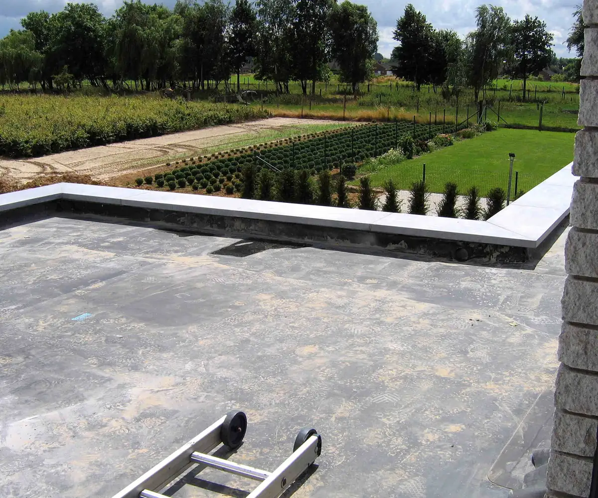 Finished low-slope commercial membrane roof